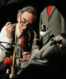 先做人，后做事，诚信为本