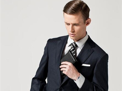 大哥大/DKD西服荣获“广东用户满意产品”称号